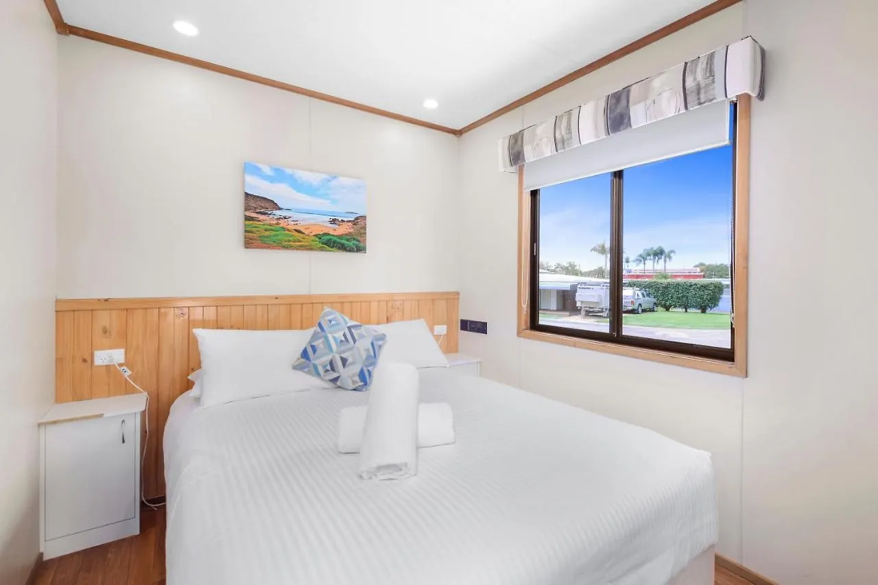 Moruya Holiday Park 3*,