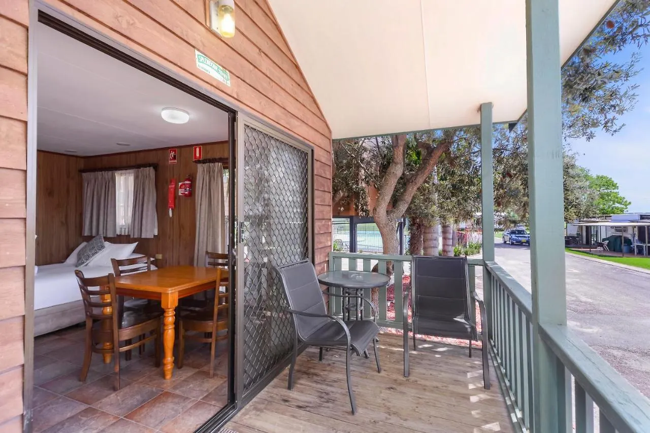Moruya Holiday Park 3*,